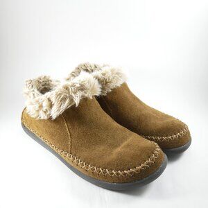 Magellan Outdoors Brown Slippers with Fur Trim